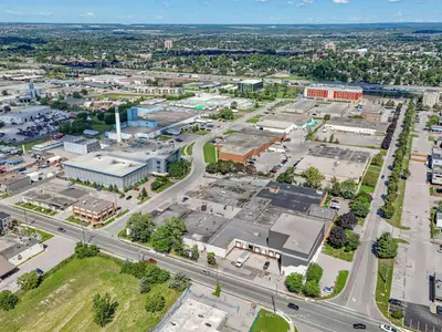 170 Commercial Avenue 4, Ajax, On L1s 2h5