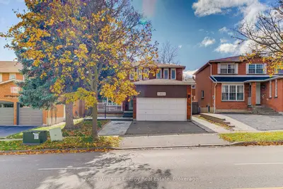 1695 Major Oaks Road, Pickering, On L1x 1x2