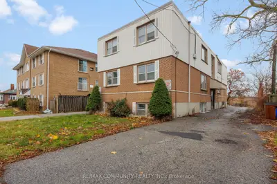 383 Buena Vista Avenue Unit 3, Oshawa, On L1j 2m6