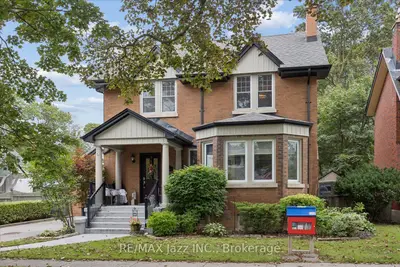 Detached in Oshawa