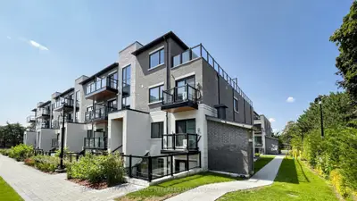 Condo Townhouse in Toronto