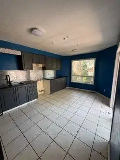 4 Iberville Road, Whitby, On L1m 1h5