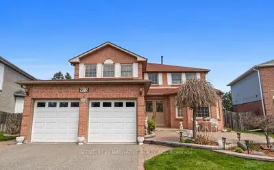 915 Catskill Drive E, Oshawa, On L1j 8j9