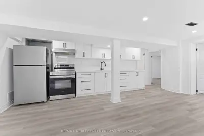 3 Dallyn Crescent Bsmt, Toronto, On M1k 4v8