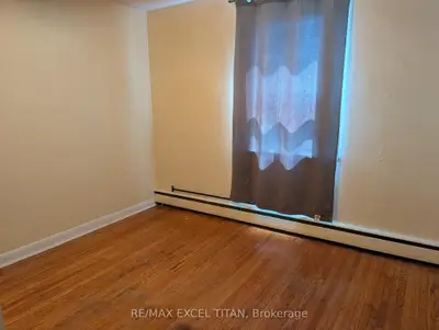 1201 Cedar Street 7, Oshawa, On L1j 3p1