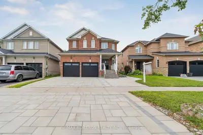 194 Robert Adams Drive, Clarington, On L1e 3h9