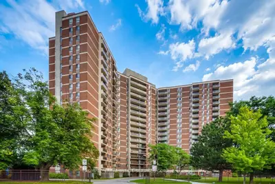 121 Trudelle Drive 104, Toronto, On M1j 3k4