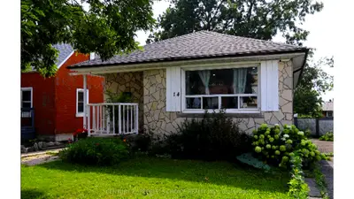 14 North Bonnington Avenue, Toronto, On M1k 1x2
