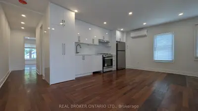 Fourplex in Toronto