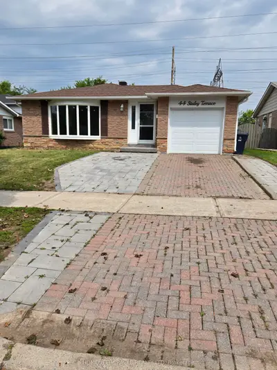 44 Staley Terrace, Toronto, On M1w 2e7
