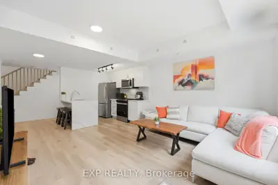 Condo Townhouse in Toronto