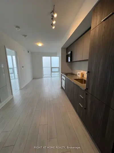 2033 Kennedy Road 3105, Toronto, On M5t 0b9