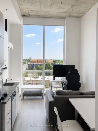 1900 Simcoe Street N 835, Oshawa, On L1g 4y3