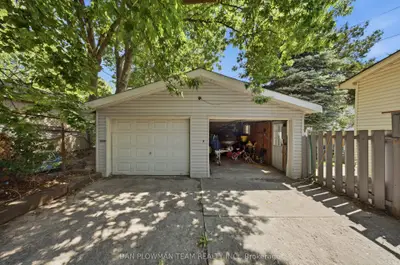 387 Albert Street, Oshawa, On L1h 4s3