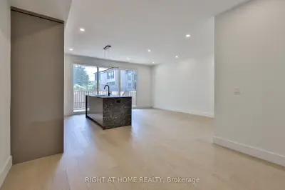 2343 Gerrard Street E Ground Floor, Toronto, On M4e 2e6