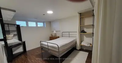 32 Shandon Drive, Toronto, On M1r 4m5
