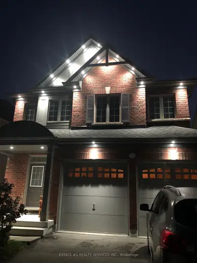 153 Dance Act Avenue Upper, Oshawa, On L1l 0h4