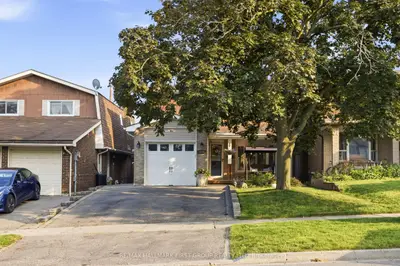 1896 New Street, Pickering, On L1v 3j7