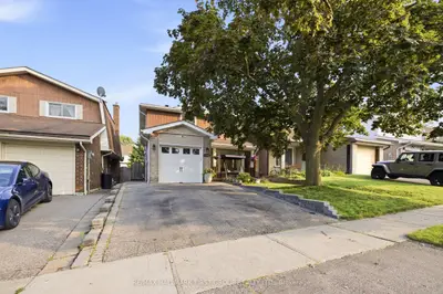 1896 New Street, Pickering, On L1v 3j7