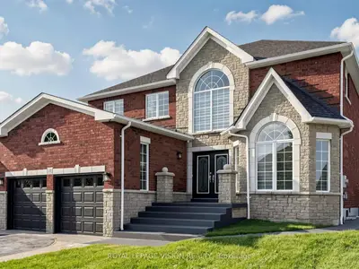 43 Mac Carl Crescent, Whitby, On L1r 2t6