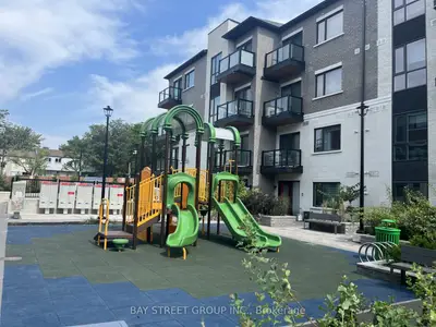 50 Morecambe Gate B308, Toronto, On M1w 0a9