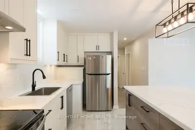 6 Bellvare Crescent Main House, Toronto, On M1r 2m9