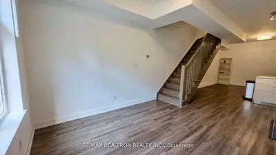 20 Echo Point 128, Toronto, On M1w 0a7