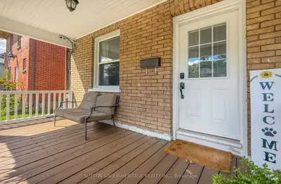 96 Agnes Street, Oshawa, On L1g 1v4