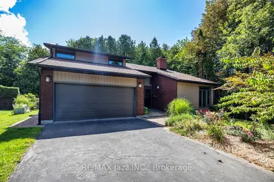 Detached in Oshawa