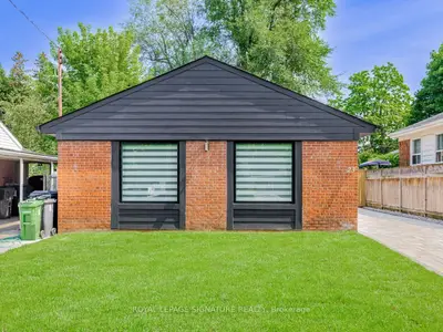 23 Denham Road, Toronto, On M1p 1w5