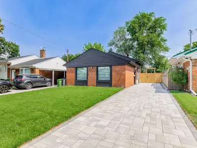23 Denham Road, Toronto, On M1p 1w5