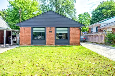 23 Denham Road, Toronto, On M1p 1w5