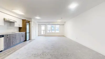45 Connaught Avenue 203, Toronto, On M4l 2v8