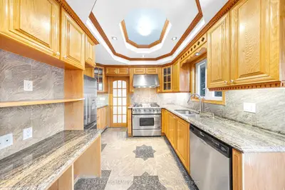 2 Altair Avenue, Toronto, On M1w 1a4