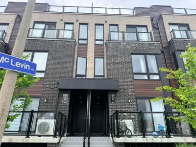 155 Tapscott Road 18, Toronto, On M1b 1e7