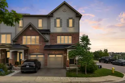 36 Comfort Way, Whitby, On L1n 0k5