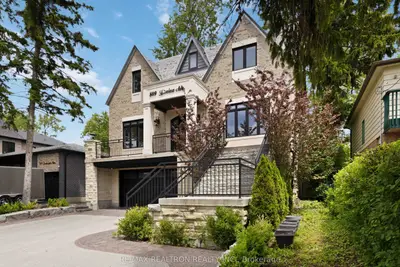 809 Fairview Avenue, Pickering, On L1w 1m7