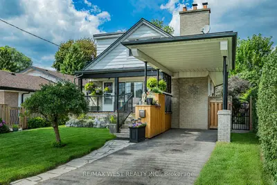 16 Shediac Road, Toronto, On M1k 4z7
