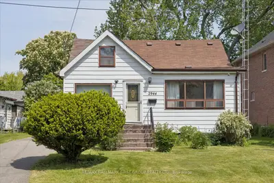 2944 Ebony Street, Ajax, On L1s 1b5