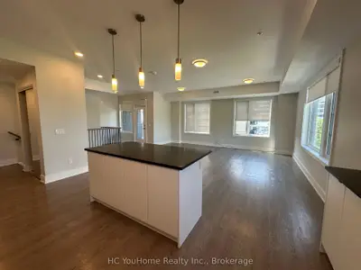 1265 Birchmount Road 02, Toronto, On M1p 0e9