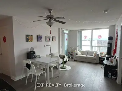 50 Brian Harrison Way 802, Toronto, On M1p 5j4