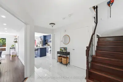 2295 Wildwood Crescent, Pickering, On L1x 2r8