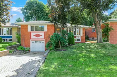 39 Wantanopa Crescent, Toronto, On M1h 2b2