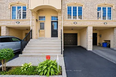 1250 St. Martins Drive 27, Pickering, On L1w 0a2