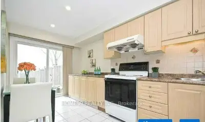 81 Hawkshead Crescent Suite A Second Floor, Toronto, On M1w 2z4