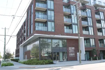 201 Brock Street S 211, Whitby, On L1n 0p8