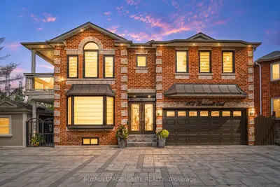 1592 Harrowsmith Court N, Pickering, On L1x 2l9