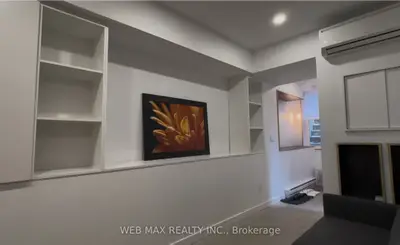 173 Milverton Boulevard 2, Toronto, On M4j 1v2