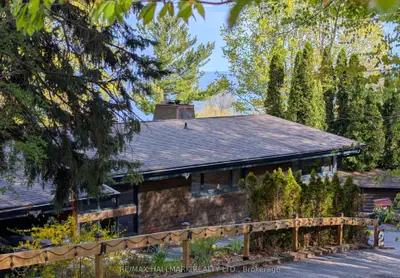 2 Ledge Road, Toronto, On M1m 1h1