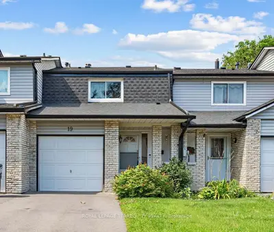 1330 Trowbridge Drive 19, Oshawa, On L1g 7l1